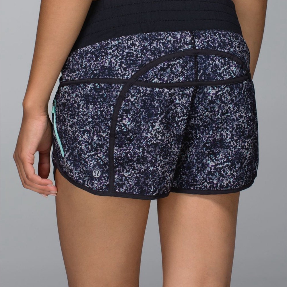 Lululemon Tracker Short II *4-way Stretch